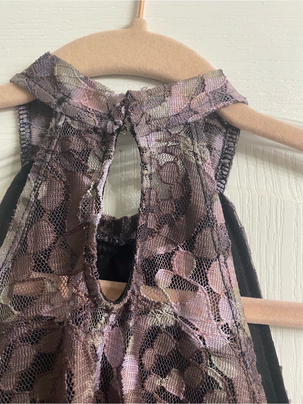 Vintage Rue21 Whimsigoth Floral Lace Mock Neck Halter Fringe Waist Crop Top S - Picture 11 of 13